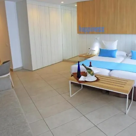 Deluxe Pool View With Halfboard A 400m From * 플라야 델 잉글스
