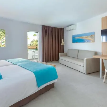 Deluxe Pool View With Halfboard A 400m From 아파트