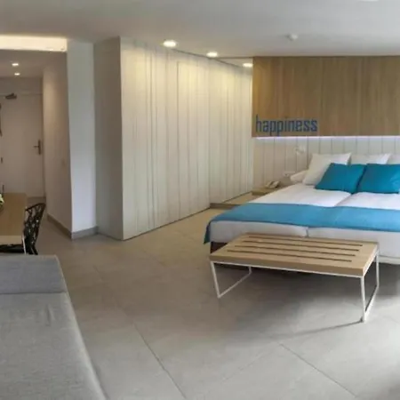 Deluxe Pool View With Halfboard A 400m From Playa del Inglés