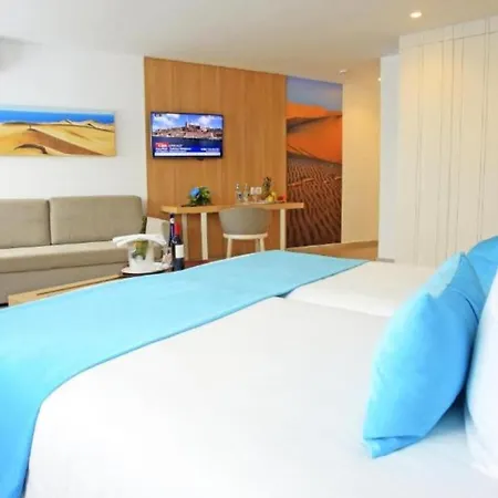 Deluxe Pool View With Halfboard A 400m From Apartment