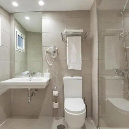 Deluxe Pool View With Halfboard A 400m From *